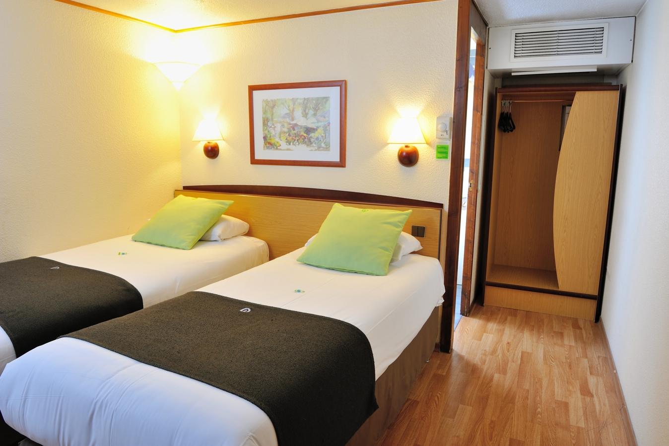 Hotel Campanile Grenoble Sud - Seyssinet Extérieur photo