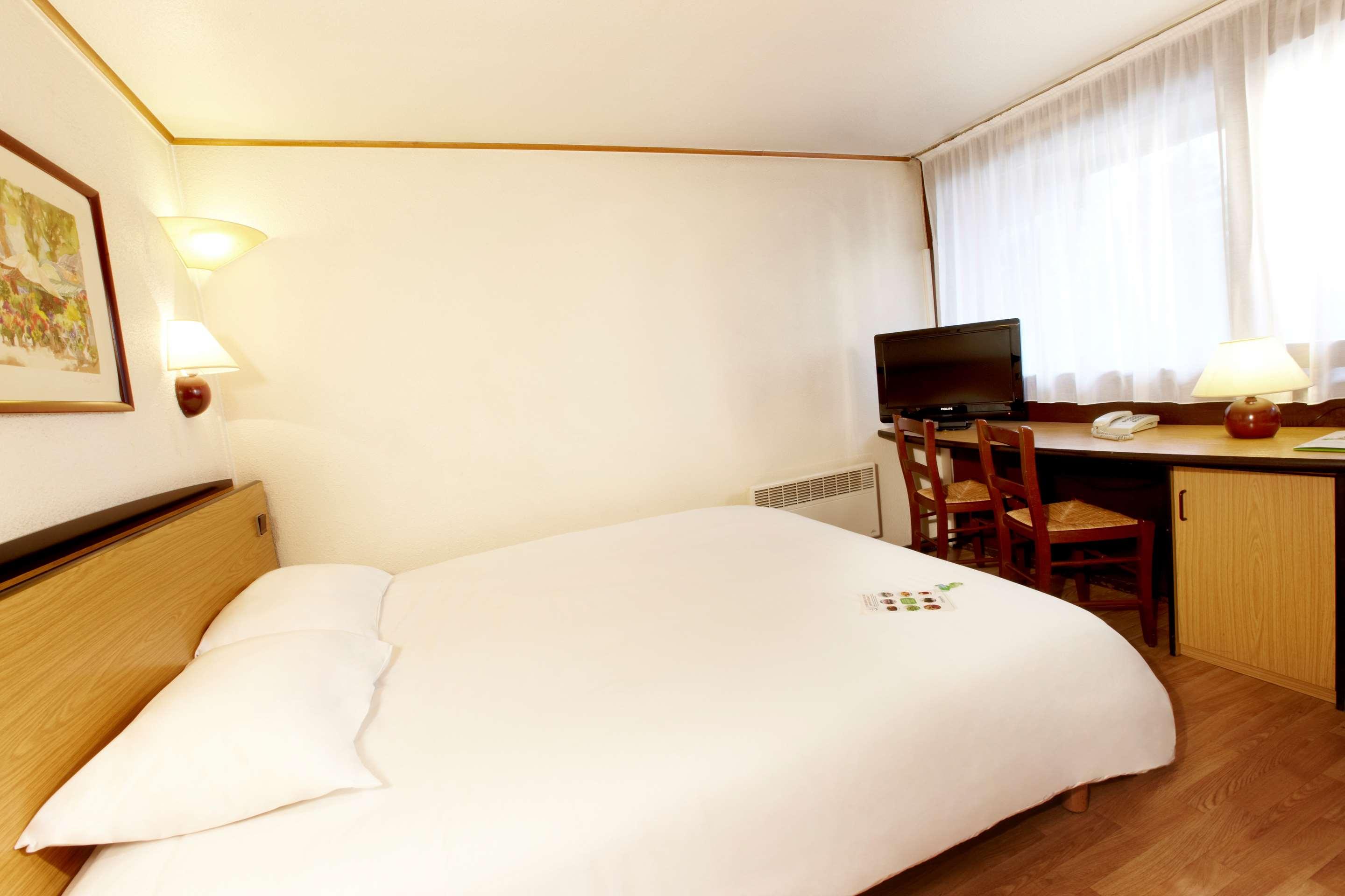 Hotel Campanile Grenoble Sud - Seyssinet Extérieur photo
