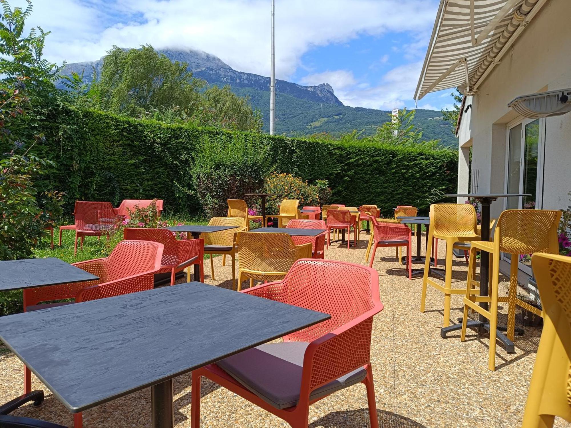 Hotel Campanile Grenoble Sud - Seyssinet Extérieur photo